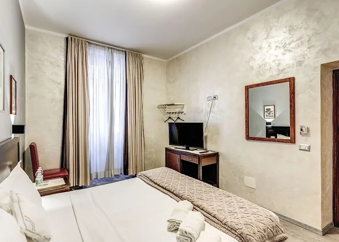 Family House Hotel *